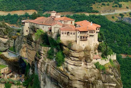 Monastery above the rock formations of Meteora
